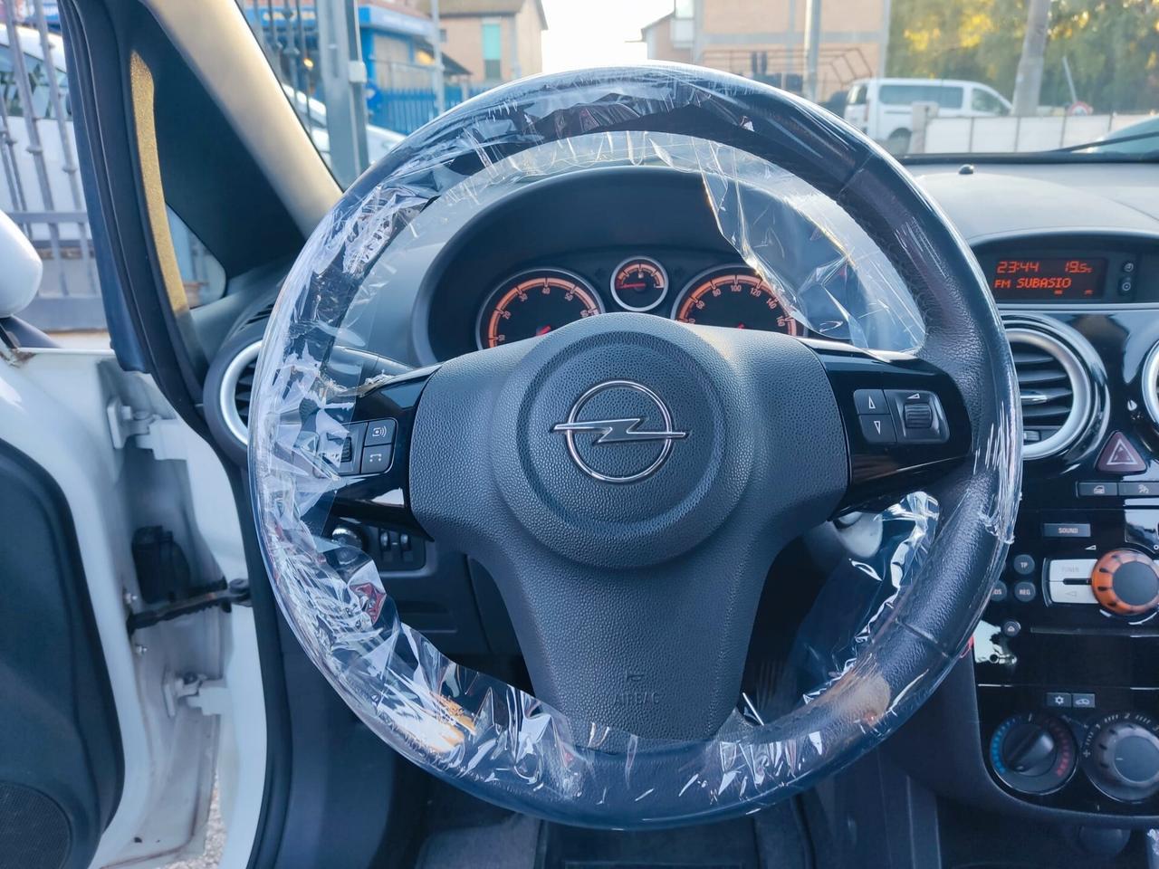 Opel Corsa 1.2 5 porte Edition