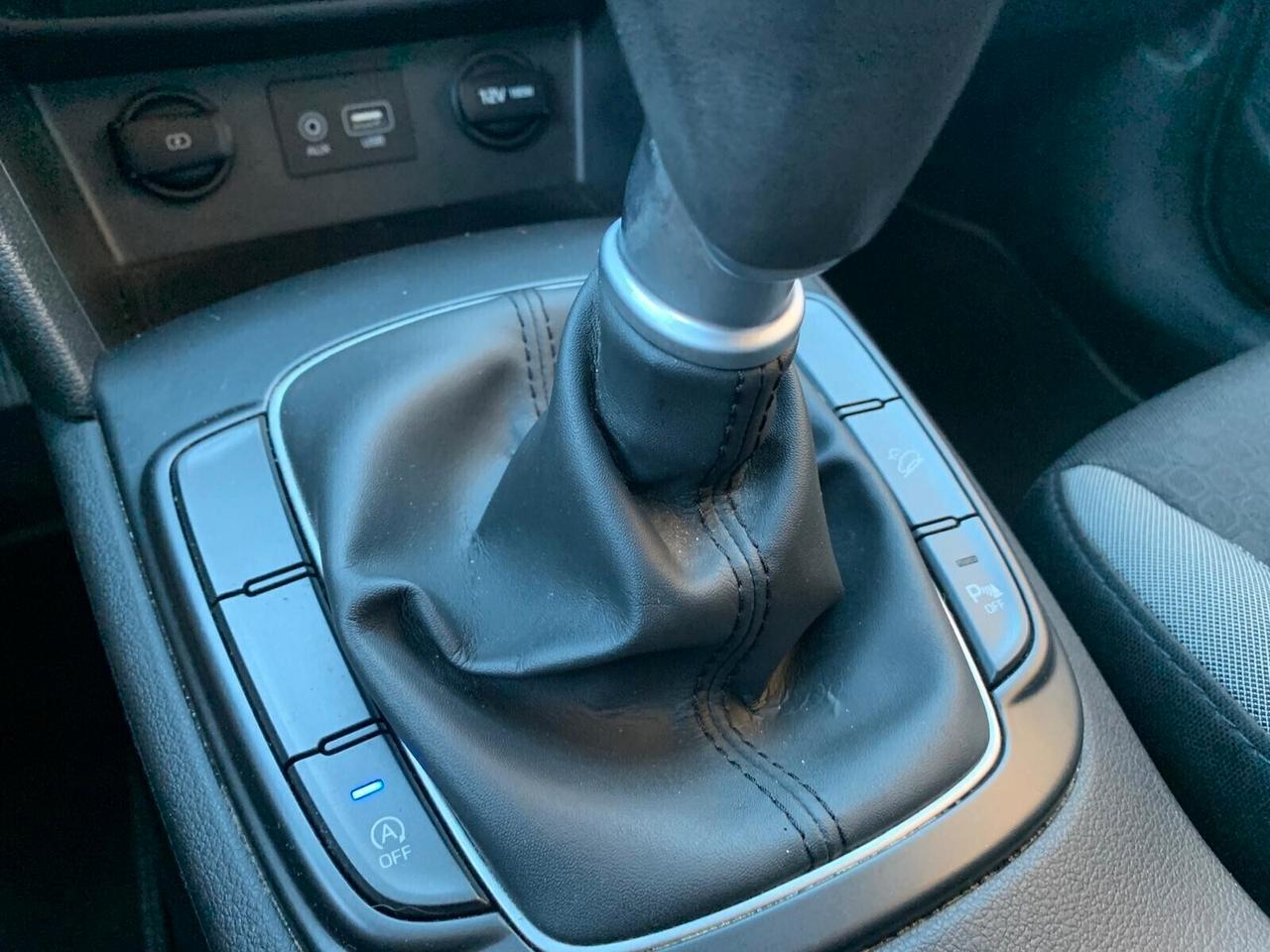 Hyundai Kona 1.0 T-GDI catena Neopatentati