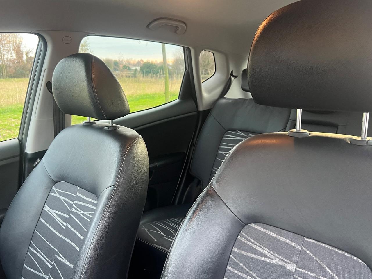 Kia Venga 1.4 CVVT 90CV UNICO PROP neopatentati