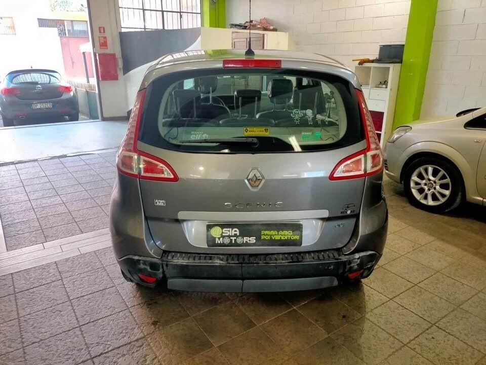 Renault Scenic X-MOD 110 CV