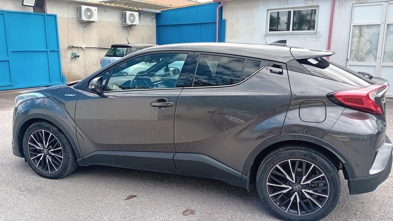 Toyota CHR 1.8 hybrid-c.autom-full-2017