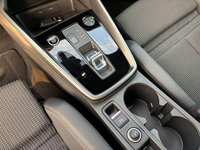 Audi A3 S-LINE 2.0 Diesel 150cv -SERVICE AUDI