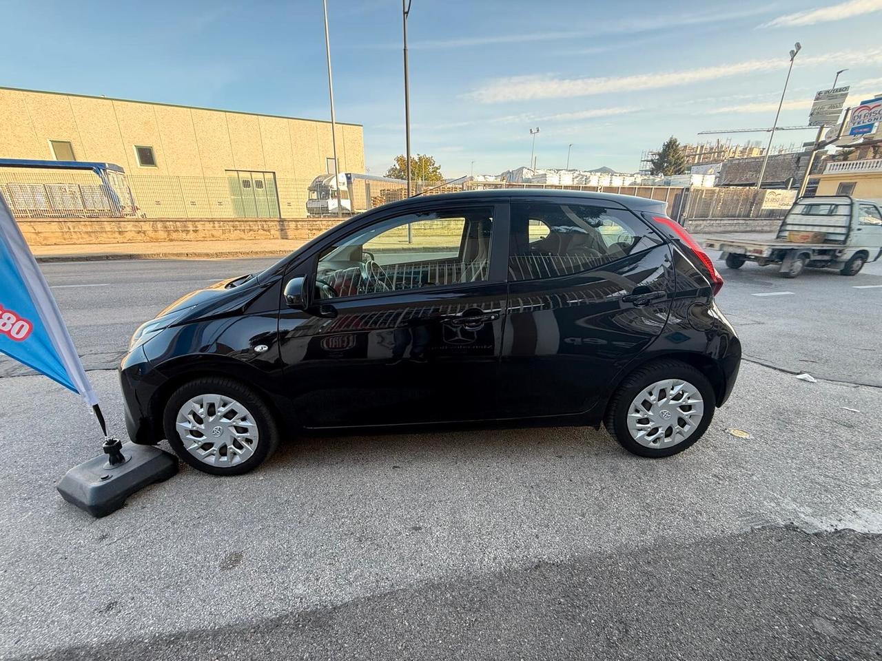 Toyota Aygo Connect 1.0 VVT-i 72 CV 5 porte x-clusiv MMT