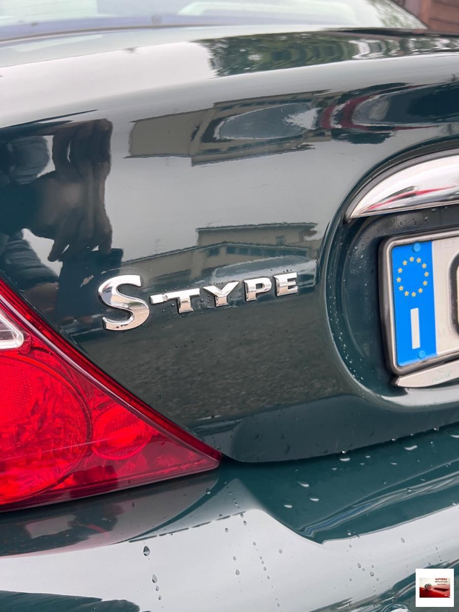 JAGUAR - S-Type - 2.5 V6 24V Executive
