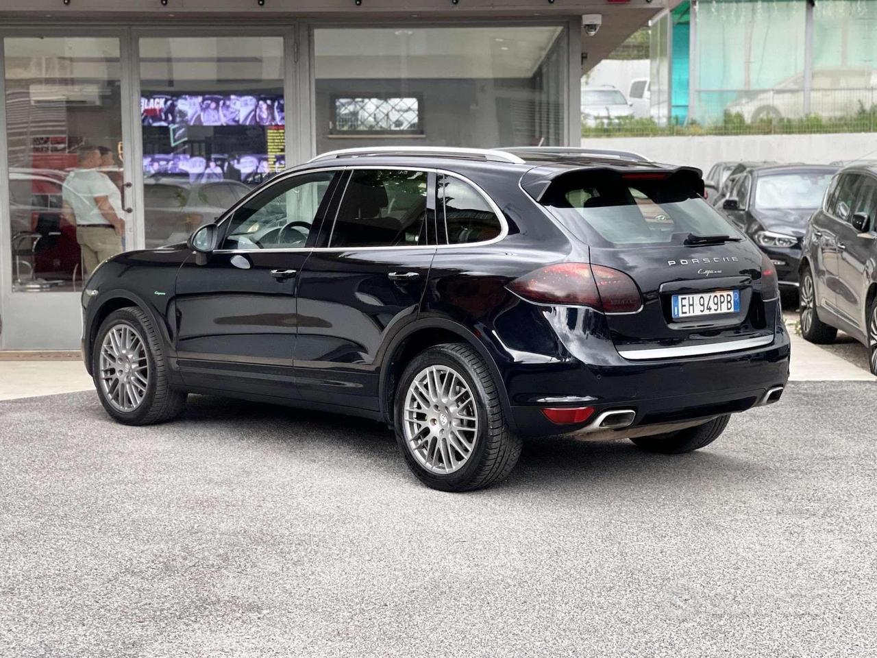 Porsche Cayenne 3.0 Diesel 240CV E5 - 2011