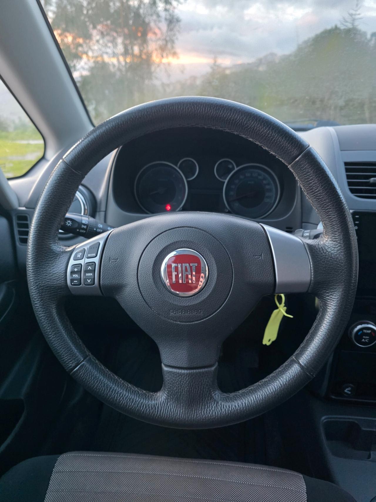 Fiat Sedici 2.0 MJT 16V DPF 4x4 Experience
