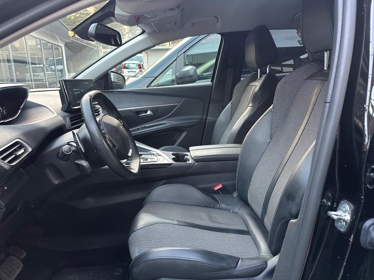 Peugeot 3008 BlueHDi 130 S&S EAT8 GT Line 2022