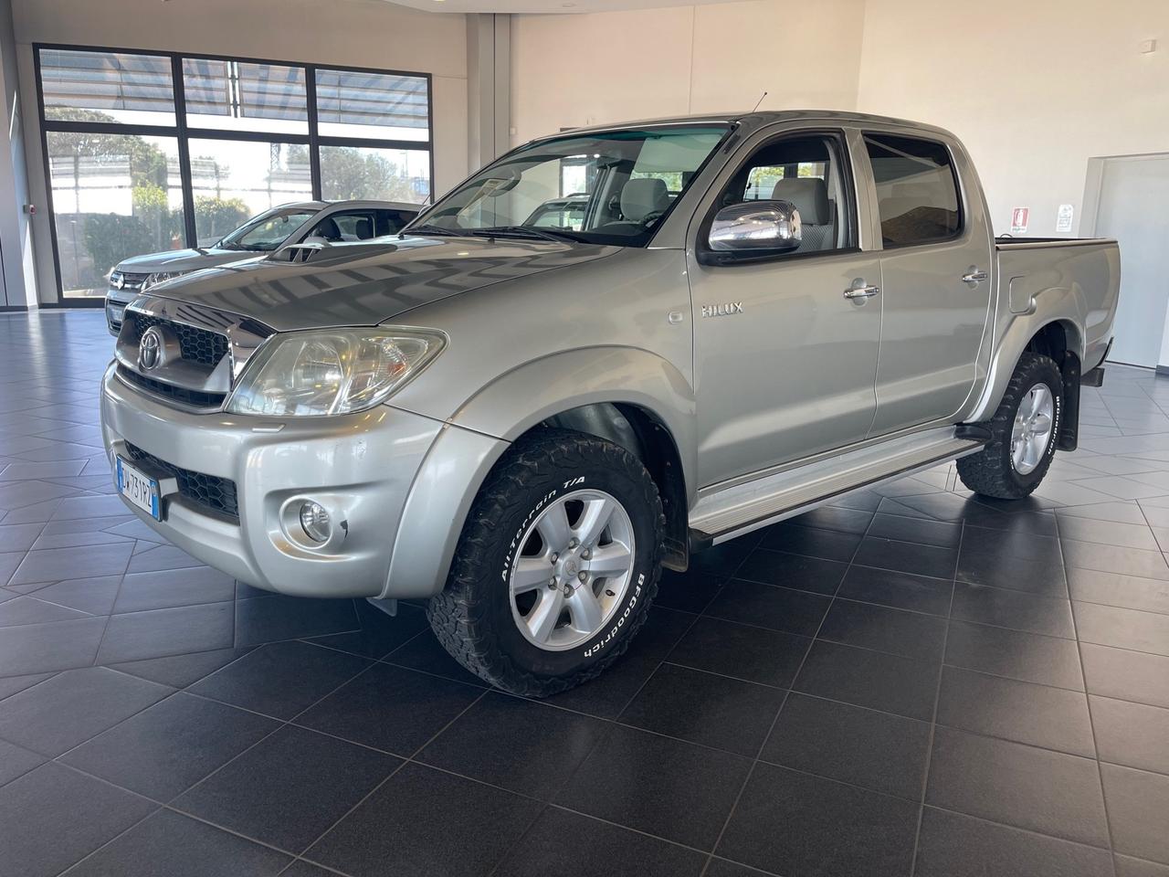 TOYOTA HILUX 3.0D4D MY09" 160000KM