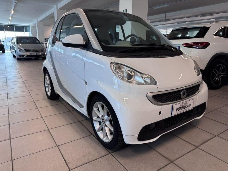 smart fortwo Fortwo 1.0 mhd Pure 71cv