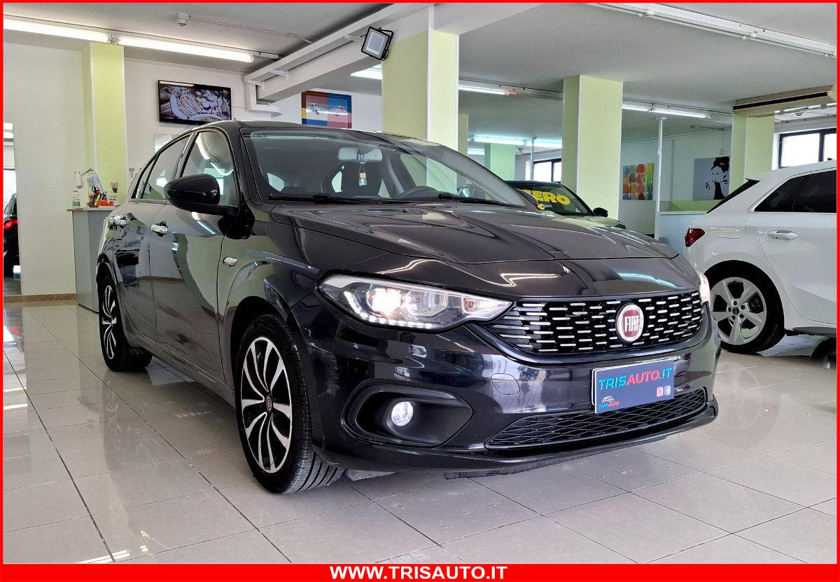 FIAT Tipo 1.4 Lounge 5p (LUCI LED+NAVI)