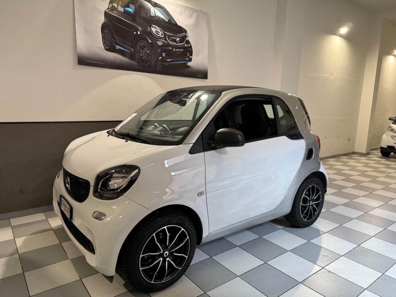 Smart ForTwo 70 1.0 automatica benzina garanzia