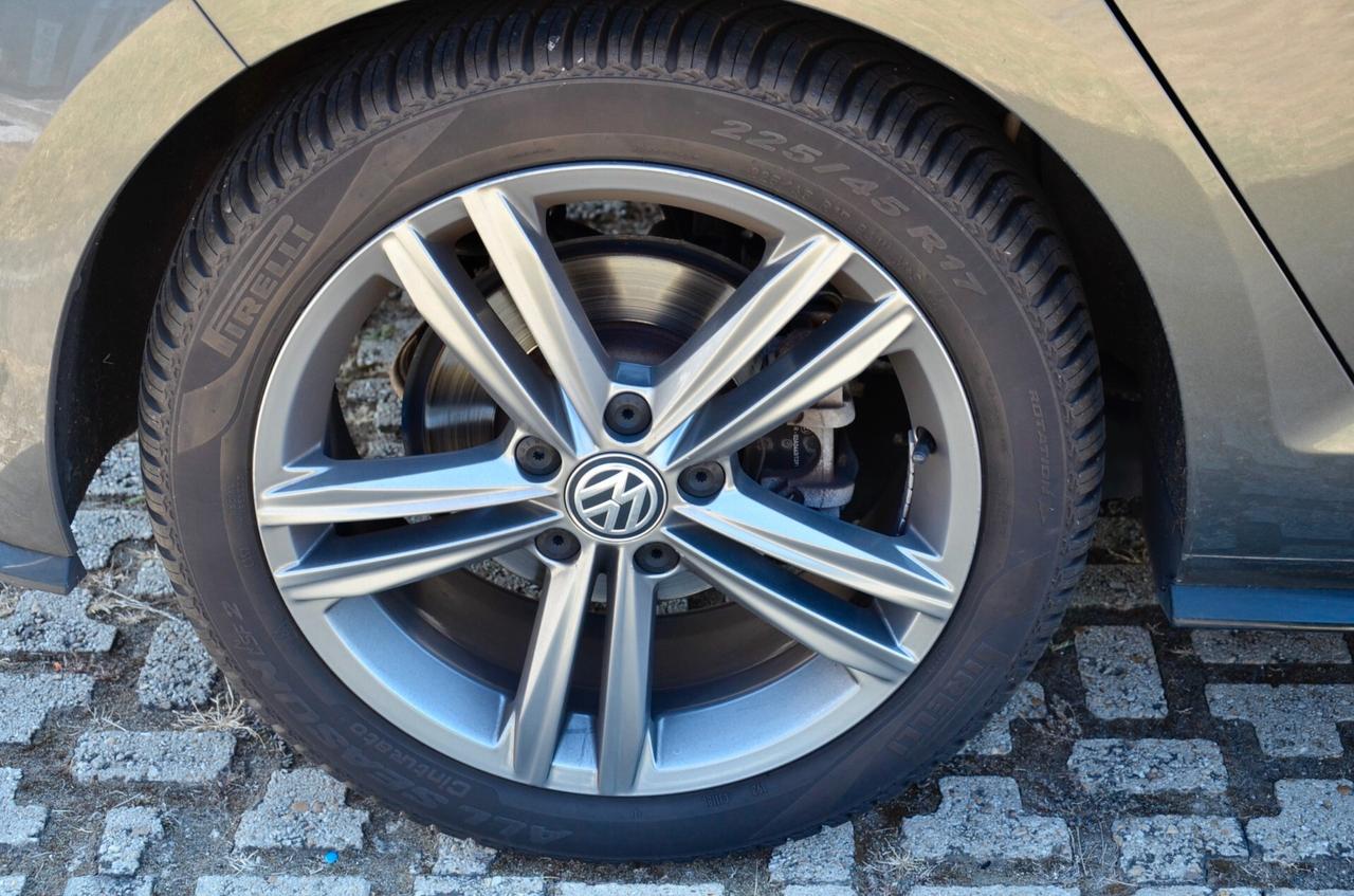 VOLKSWAGEN GOLF 5p 1.5 TSI R-LINE SPORT EDITION 150cv DSG, UFF ITALIANA, EURO 6D, APPLE ANDROID, PERMUTE