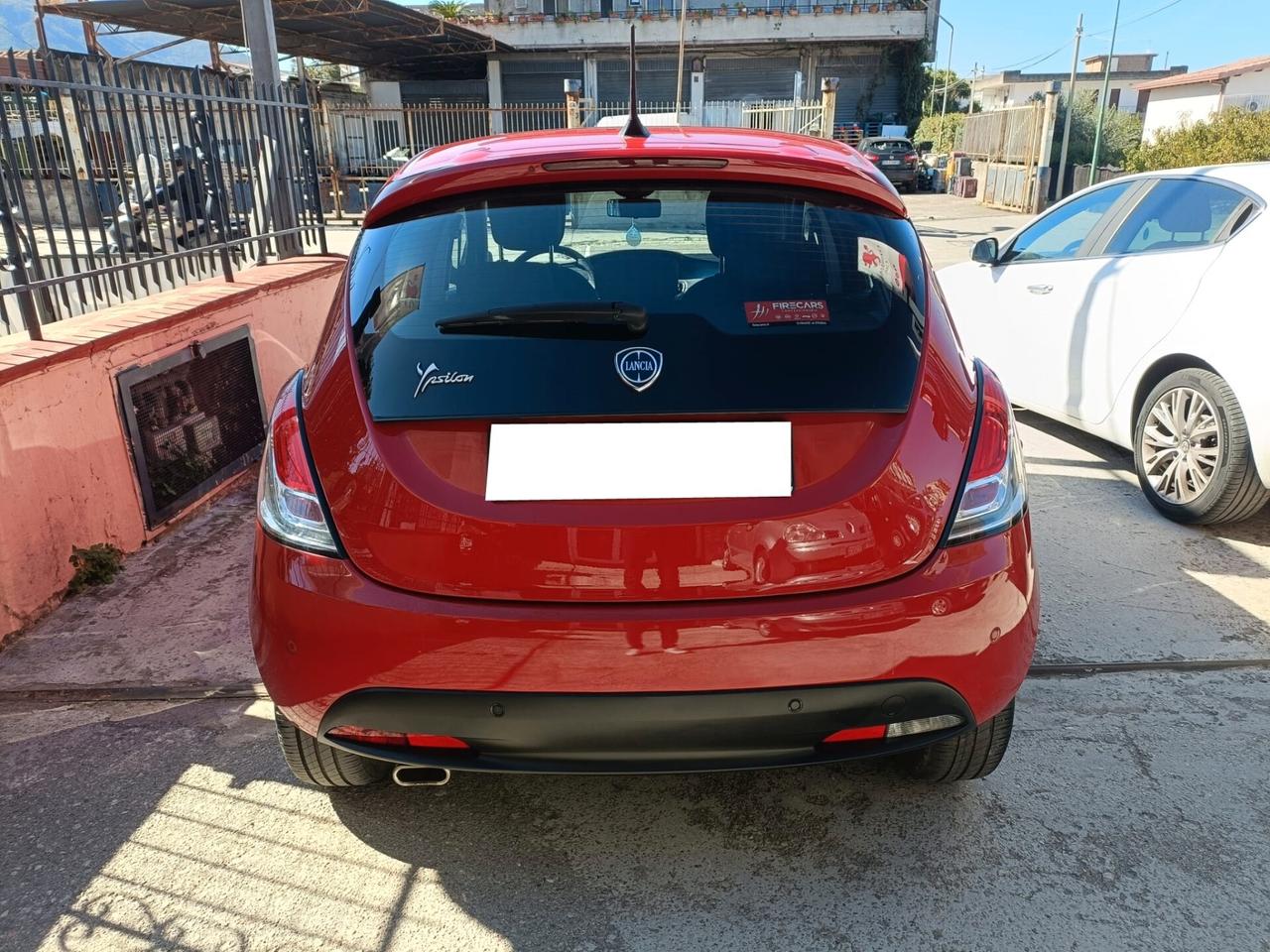 Lancia Ypsilon 1.2 69 CV 5 porte GPL Gold Plus