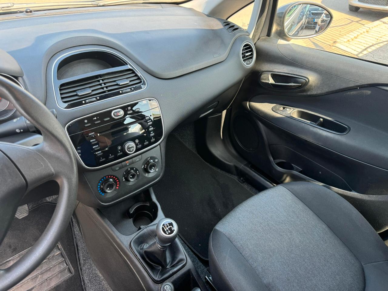 Fiat Punto 1.2 8V 5 porte Street 30,000km