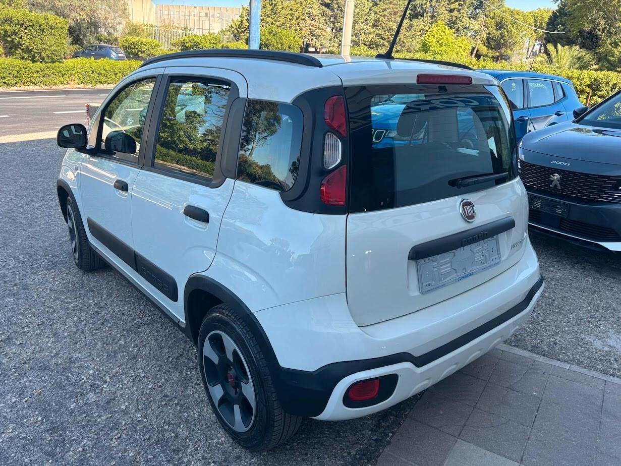 Fiat Panda 1.0 FireFly S&S Hybrid City Cross
