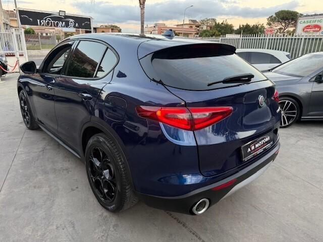 Alfa Romeo Stelvio 2.2 Turbodiesel 160 CV AT8 RWD