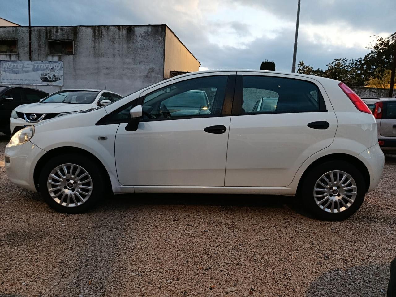 Fiat Punto 1.3 MJT II 75 CV 5 porte Street-2015