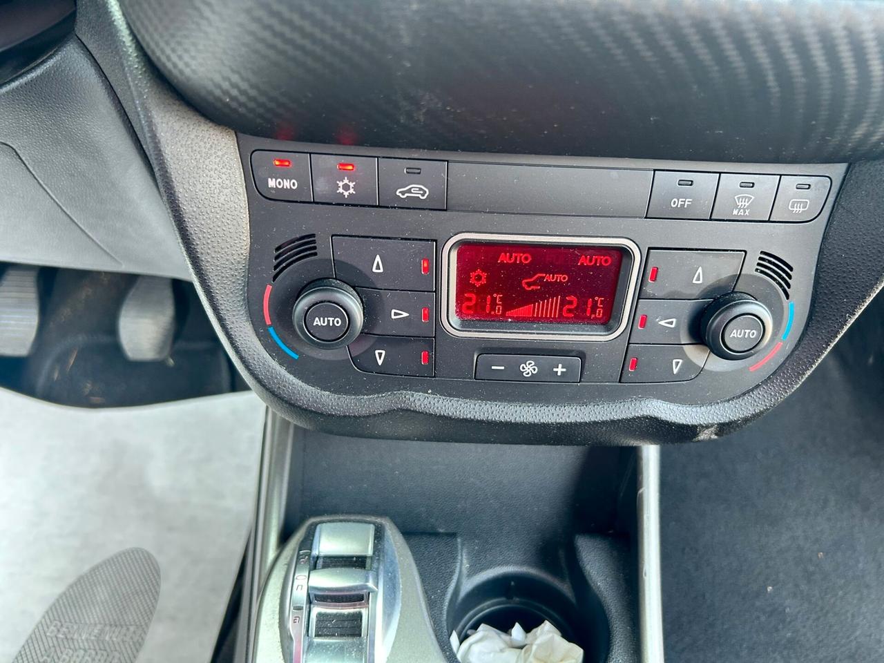 Alfa Romeo MiTo 1.3 JTDm-2 x NEOPATENTATI 2011