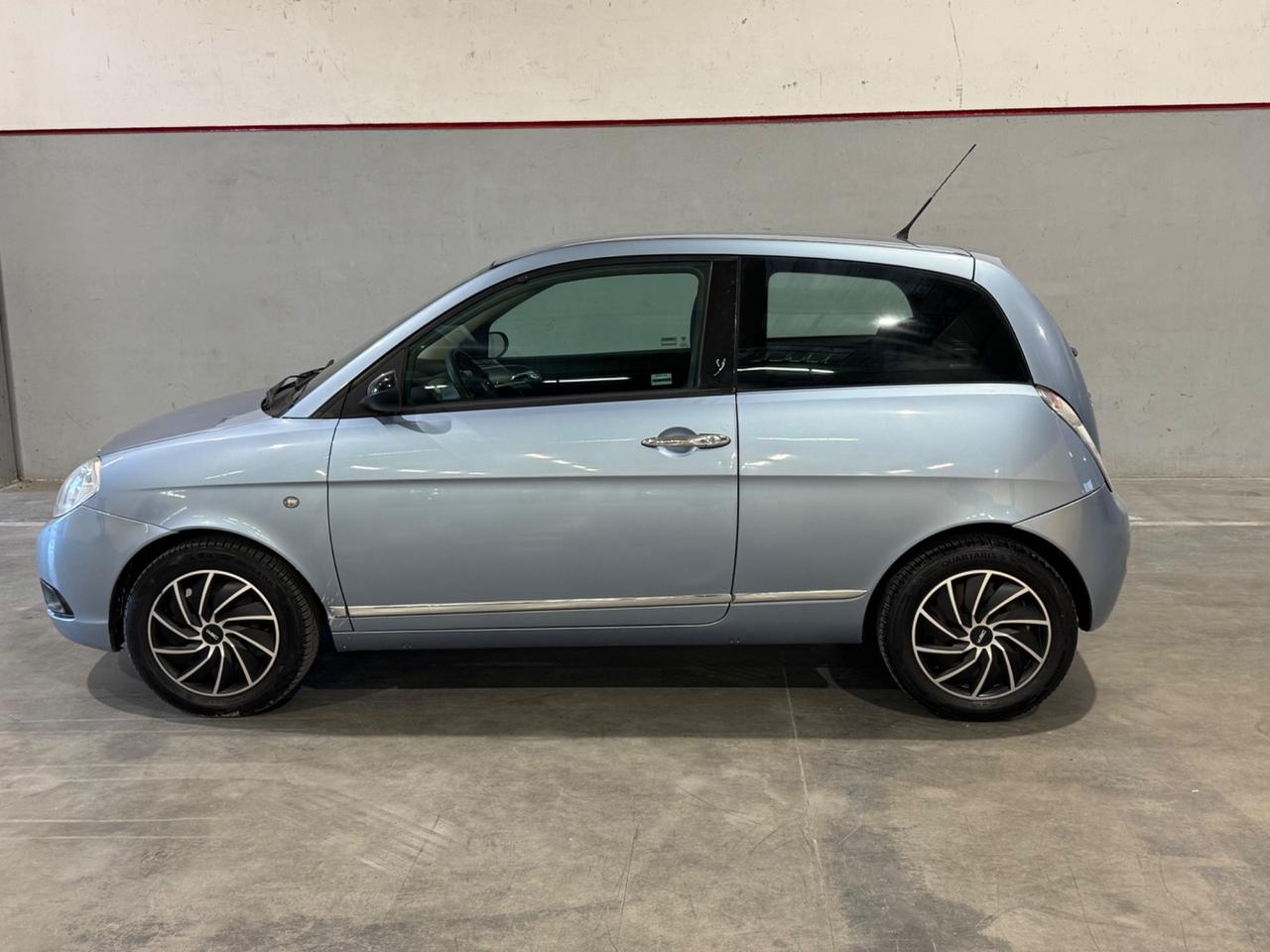 Lancia Ypsilon 1.4 Passion