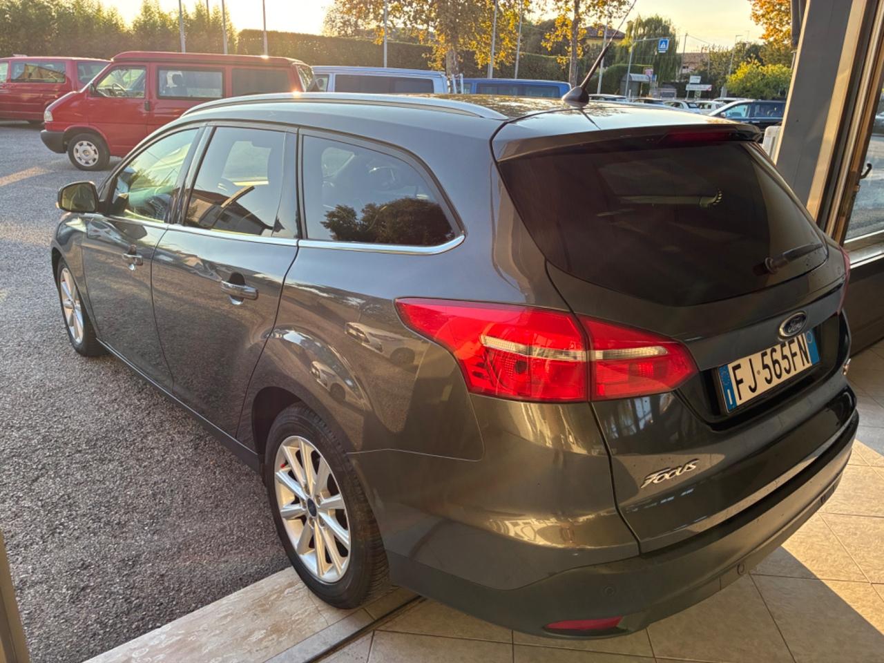 Ford Focus 1.5 TDCi 120 cv Powershift SW Titanium