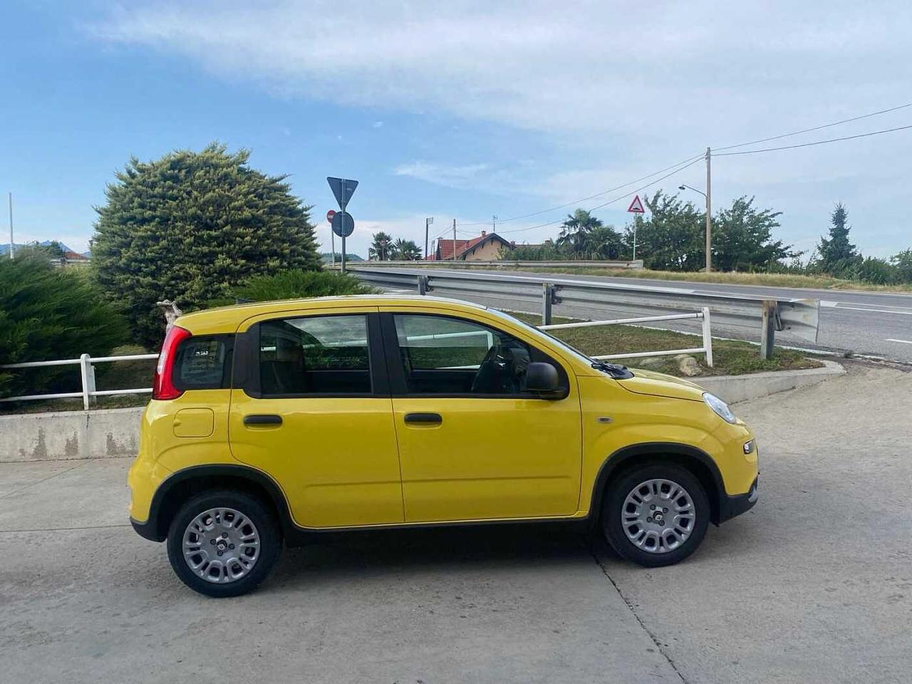 Fiat Panda 1.0 Hybrid PANDINA