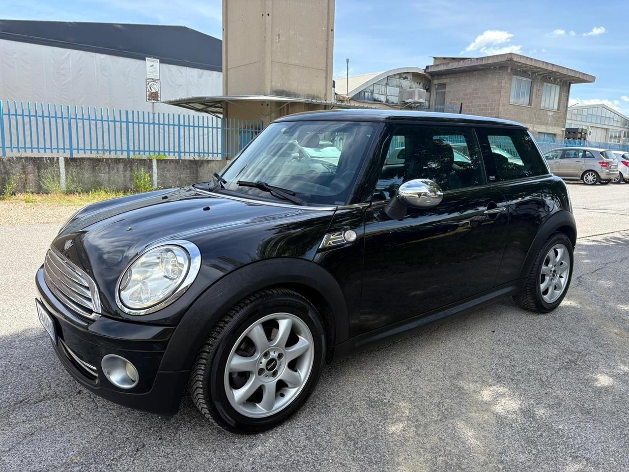 Mini 1.6 benzina 16V One (72kW) 2010 135.000 KM