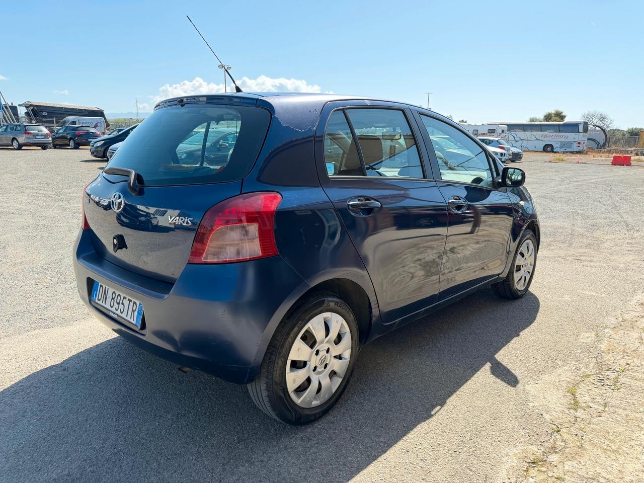 TOYOTA Yaris 1.0 Benzina 5 porte