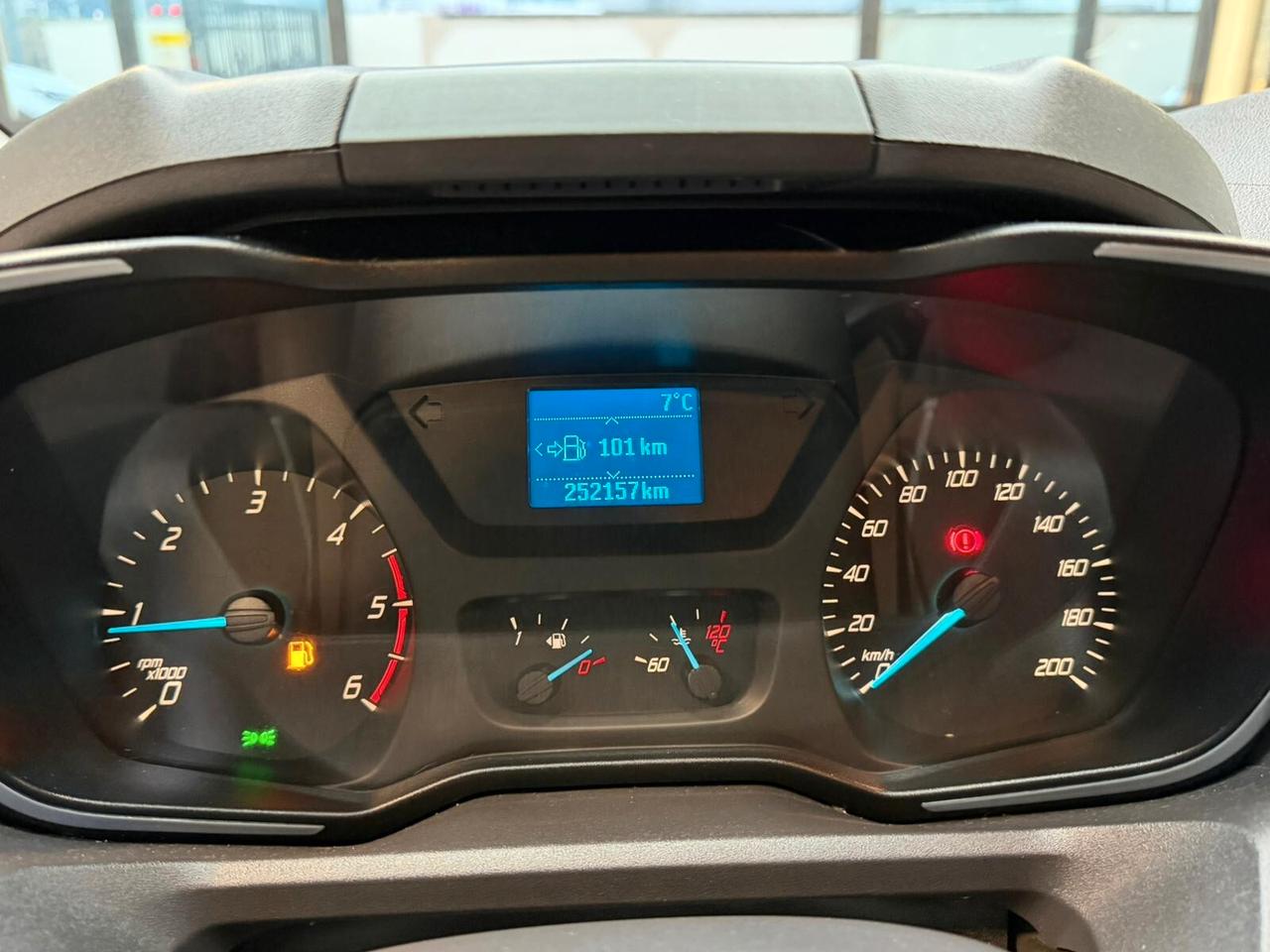 Ford Transit Custom 300 2.2 TDCi 155CV titanium