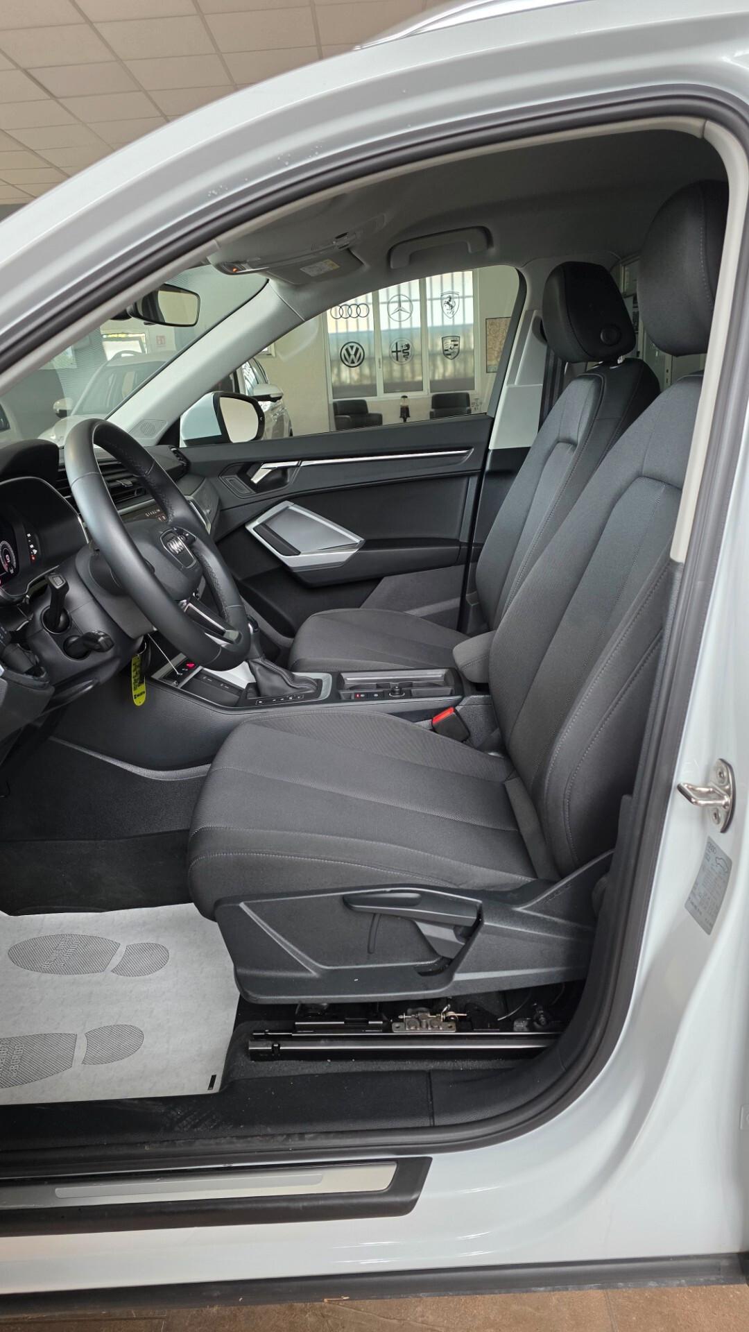 Audi Q3 35 TDI S tronic Business Advanced