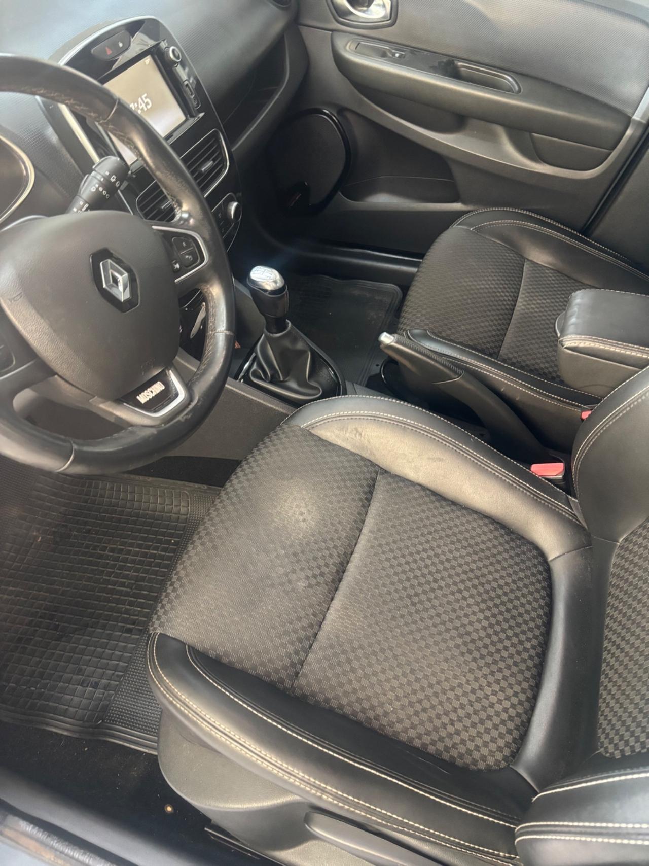 Renault Clio TCe 12V 90 CV GPL 5 porte Moschino Intens