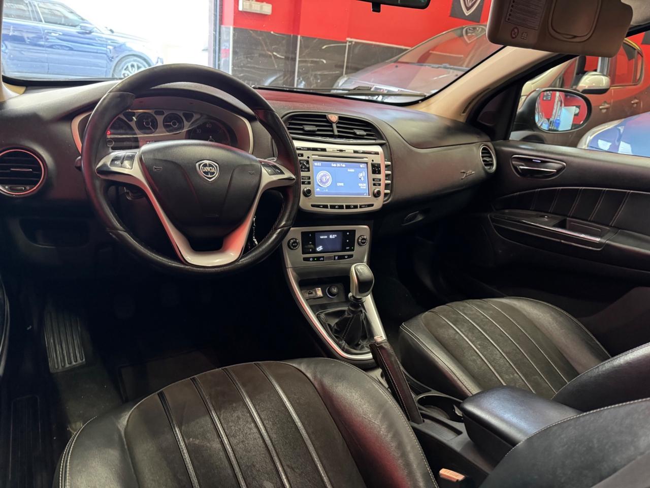 Lancia Delta 1.9 MJT Twinturbo DPF Platino