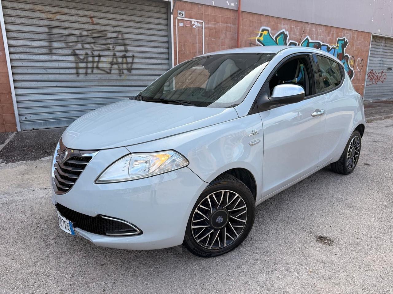 Lancia Ypsilon 1.3 MJT 16V 95 CV 5 porte CON 160MILA KM IN PERFETTE CONDIZIONI