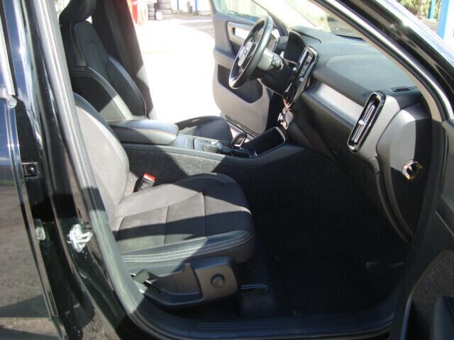 Volvo XC40 2.0 d3 Momentum Core awd auto my21