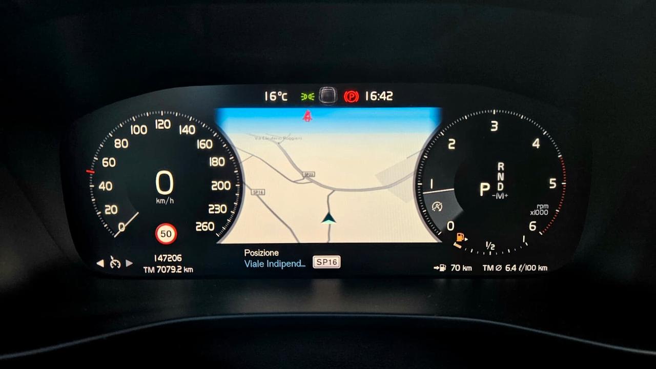 Volvo XC40 D3 AWD Geartronic Momentum