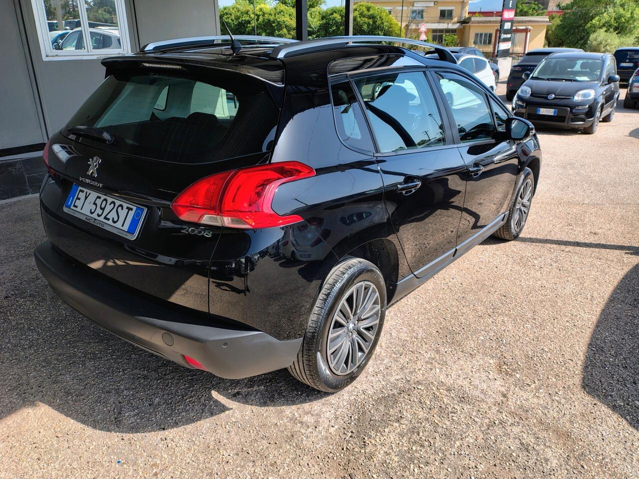 Peugeot 2008 PureTech 82 Allure