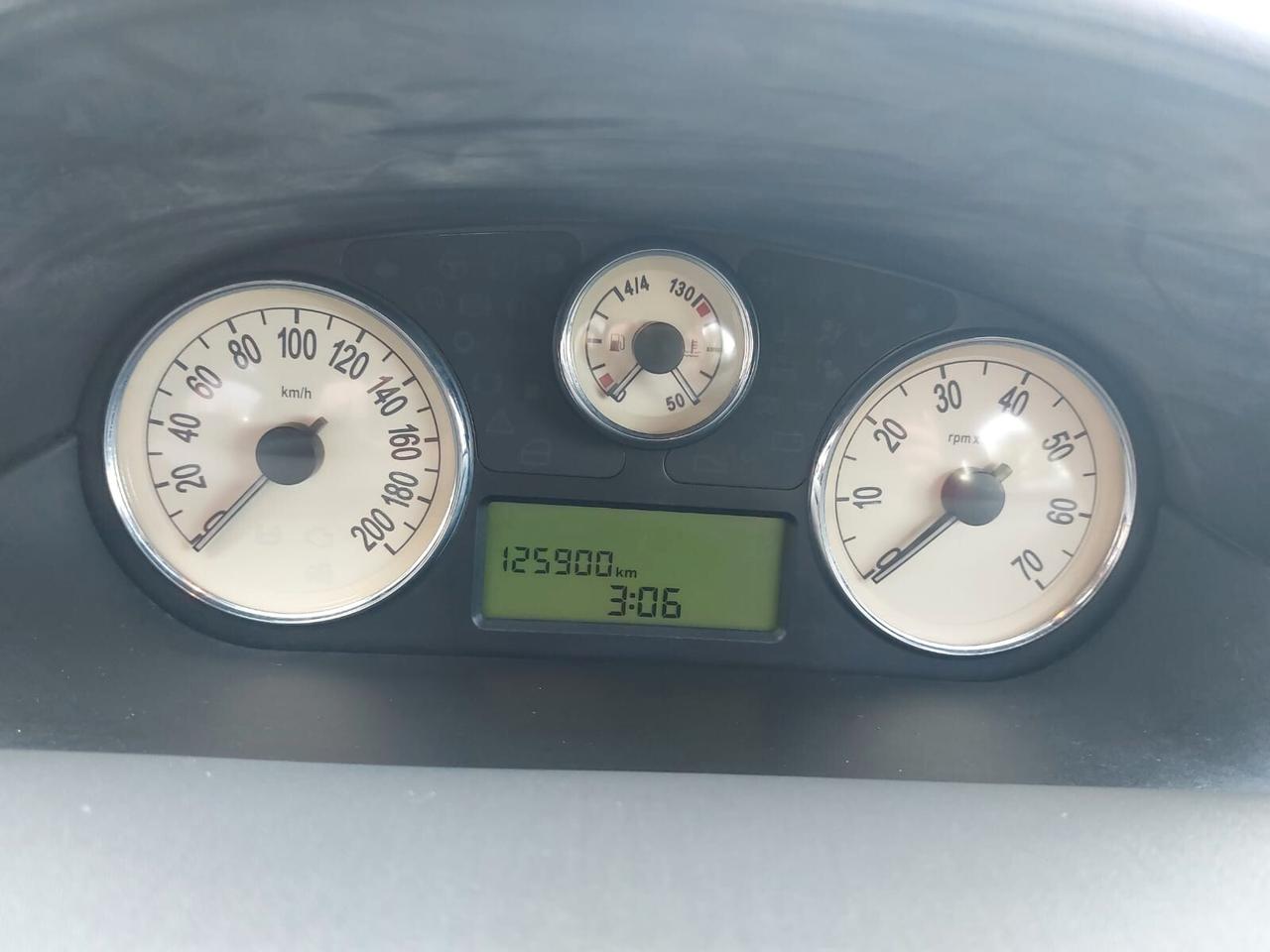 Lancia Ypsilon 1.2 Argento OK NEOPATENTATI 125000KM