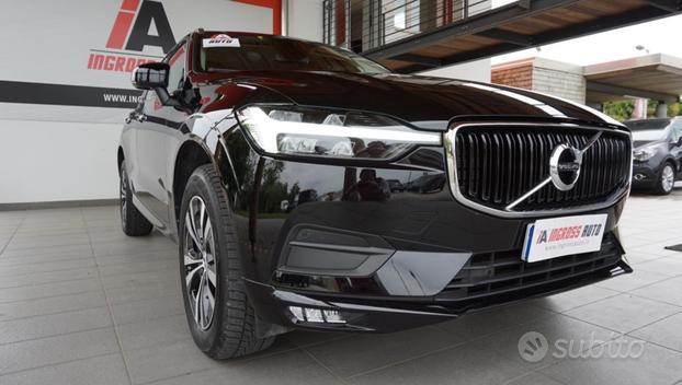 VOLVO XC60 B4 (d) AWD Geartronic Momentum