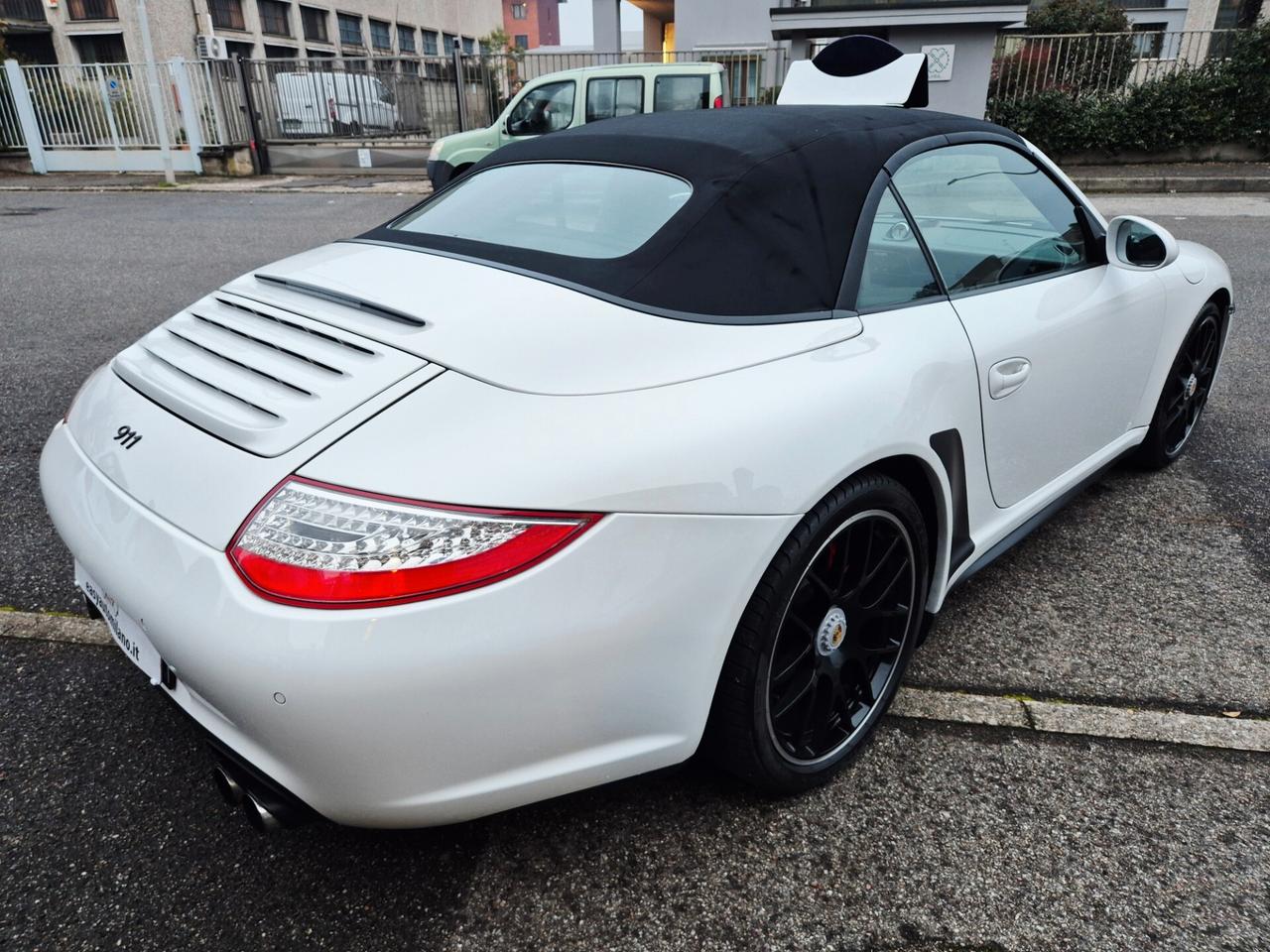 Porsche 911 Carrera GTS Cabriolet