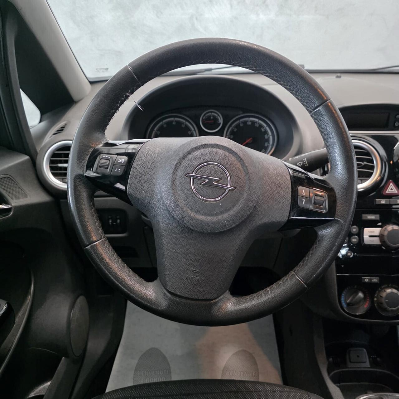 Opel Corsa 1.2 5 porte NEOPATENTATI+PELLE