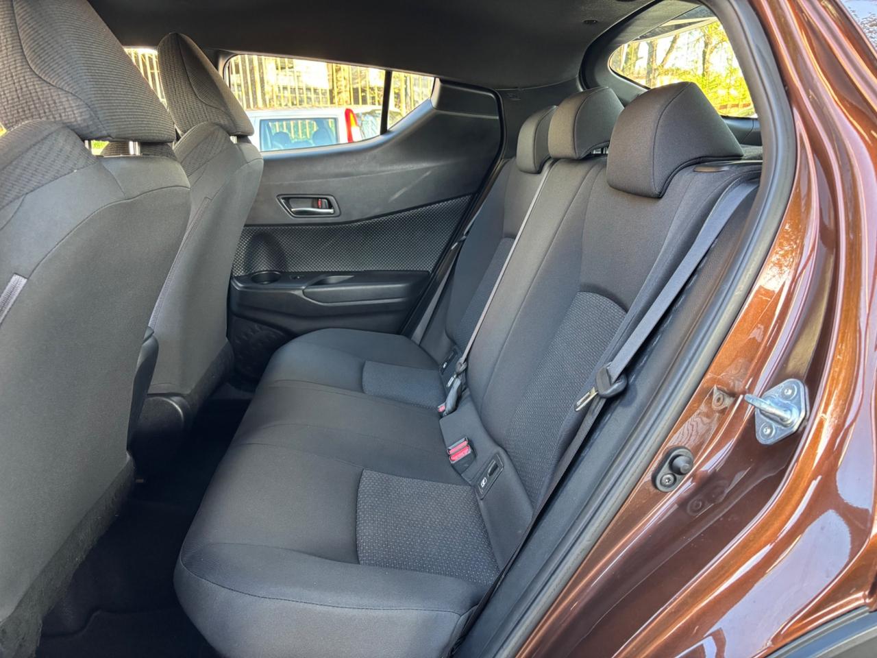 Toyota C-HR 1.8 Hybrid E-CVT Style