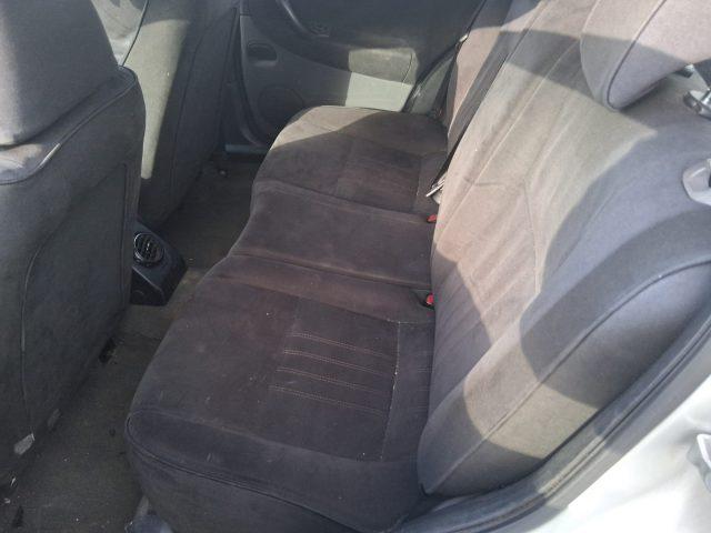 ALFA ROMEO 147 1.9 JTD (120) 5 porte Distinctive MOTORE RUMOROSO