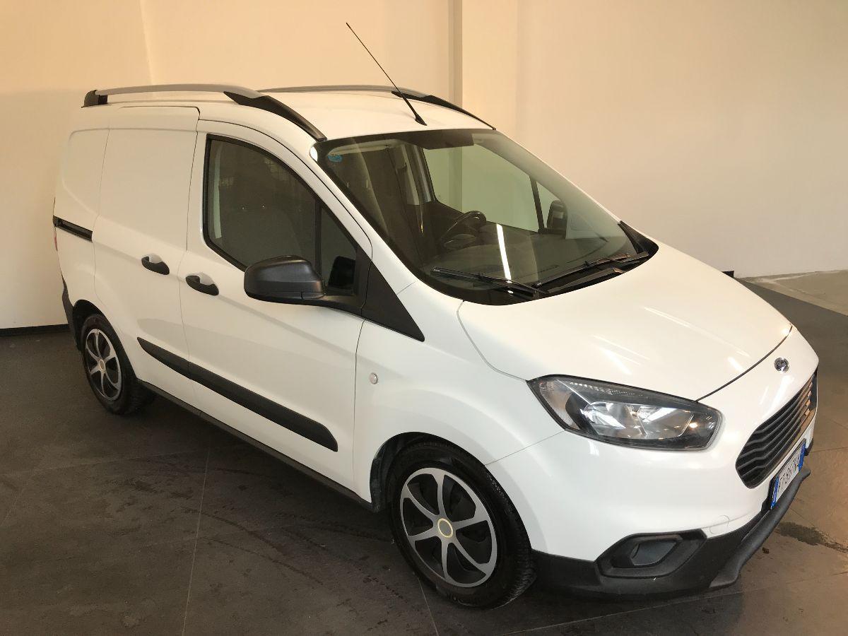 FORD TRANSIT COURIER 1.5 TDCI VAN