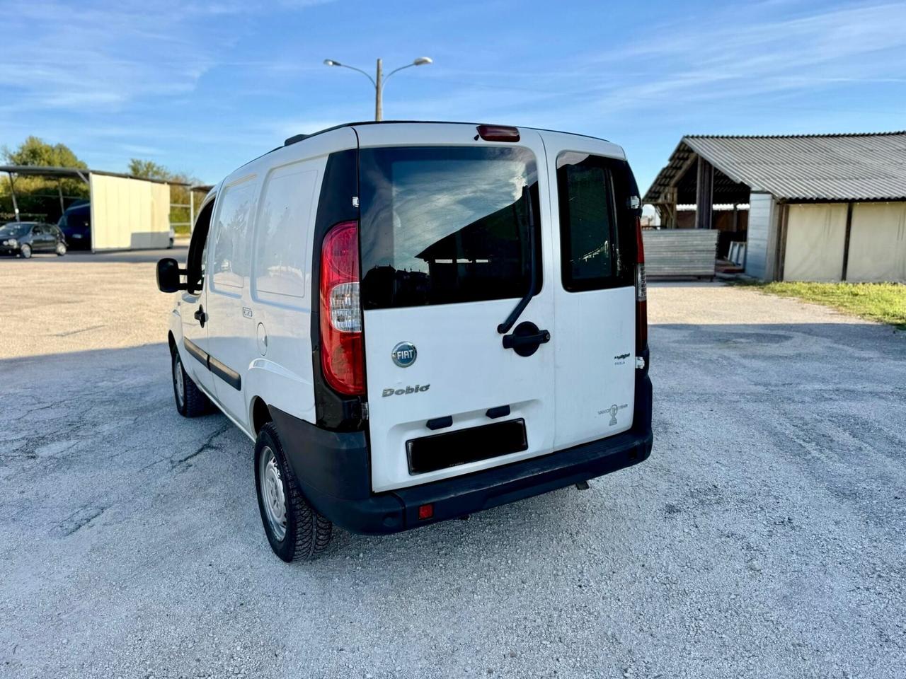 Furgone Fiat Doblò cargo 1.9 MJT 105 CV neopatentati