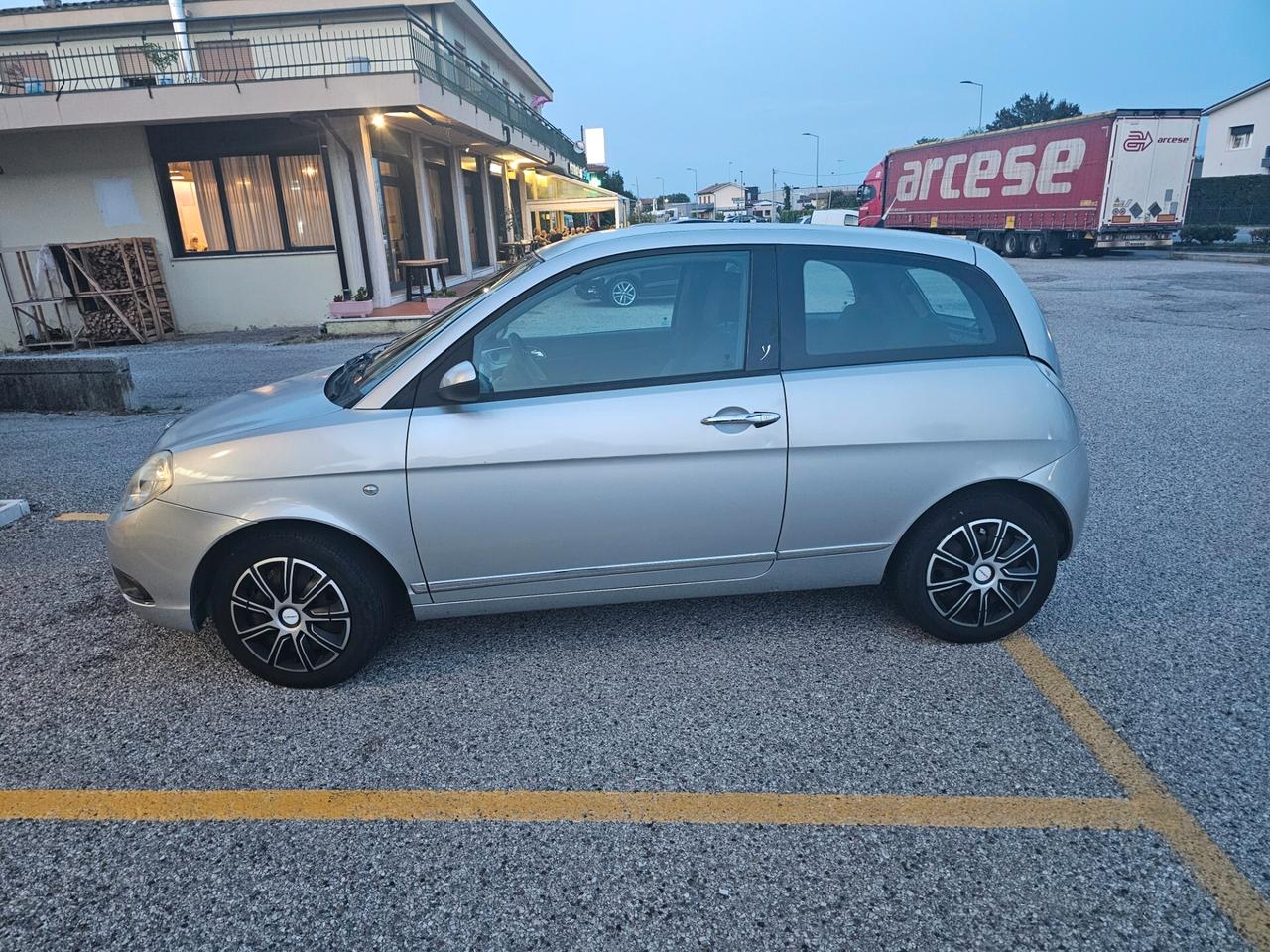 Lancia Ypsilon 1.2 Argento