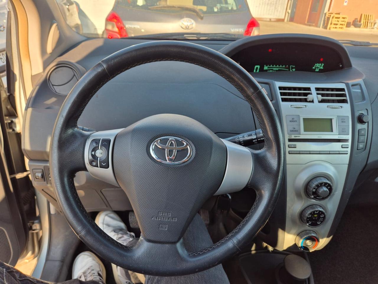 Toyota Yaris 1.3 5 porte