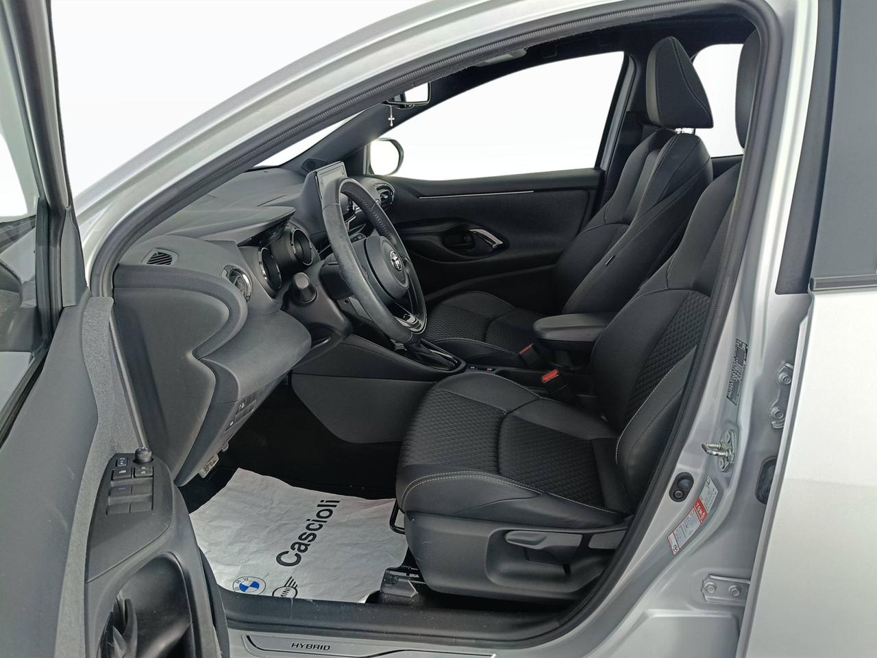 TOYOTA Yaris IV 2020 - Yaris 1.5h Lounge