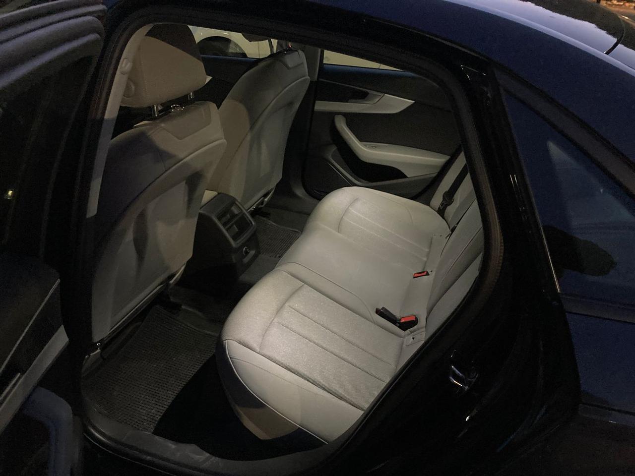 Audi A4 2.0 35 TDI Business #7324