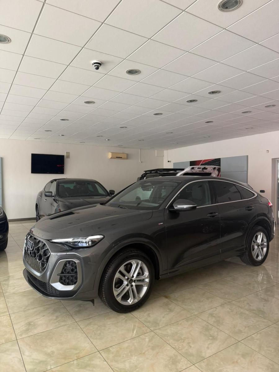 AUDI - Q5 - 40 TDI 204CV qu. S tr. S line