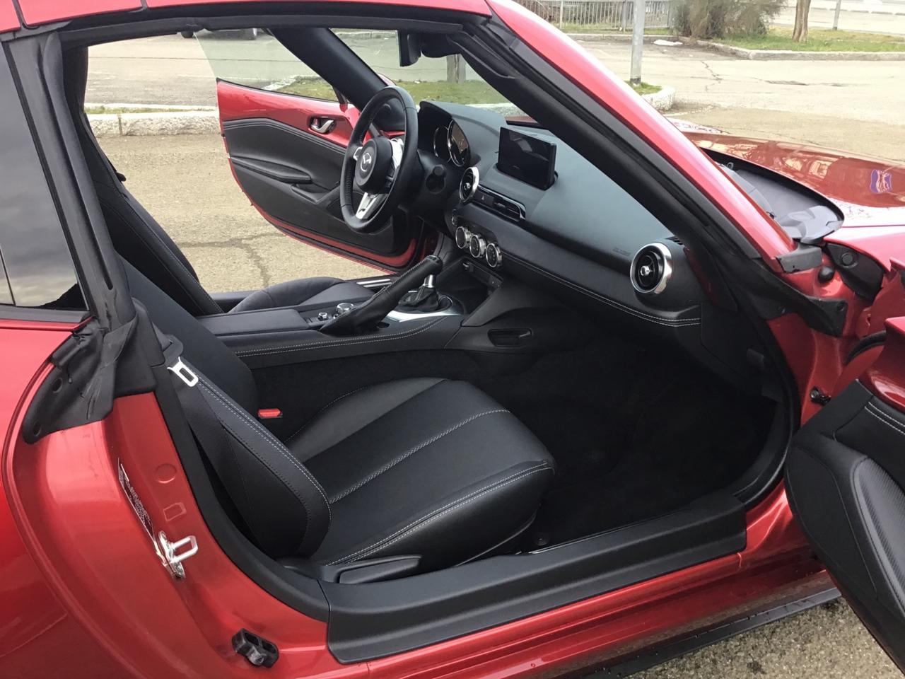 Mazda MX-5 1.5L Skyactiv-G Exclusive-Line