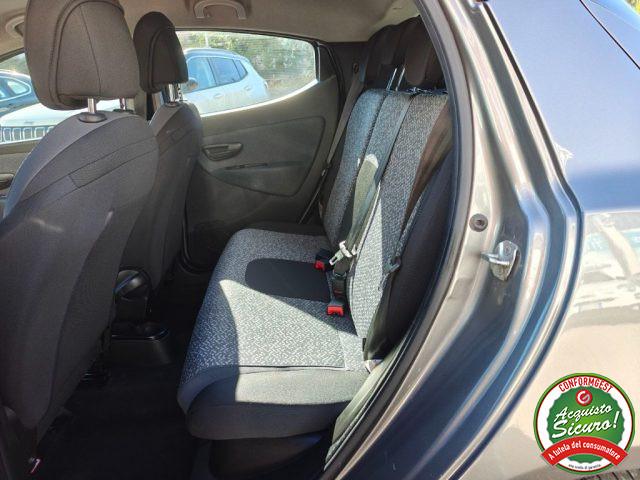 LANCIA Ypsilon 1.0 FireFly 5 porte S&S Hybrid Ecochic Gold